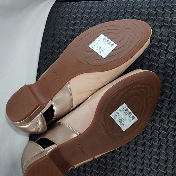 Ladies Clark Dress Shoes Size 8.5 M - Picture 3 of 4